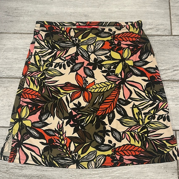 A Line Dresses & Skirts - Bold Jungle Print Women’s Skirt Women’s Size  Large